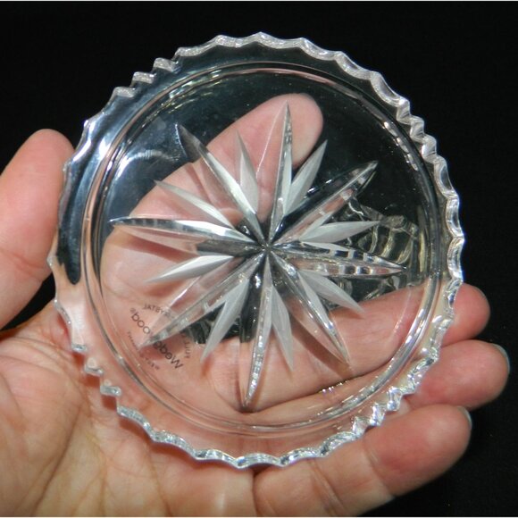 Cut Crystal Vanity Set: Decanter Vase Stopper & Wedgewood Lidded Trinket Box - Picture 15 of 16